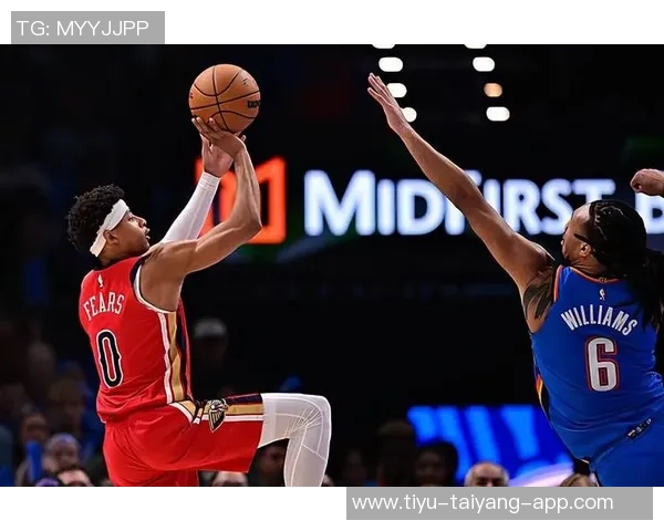 鹈鹕新秀费尔斯展示个性风格DIY克罗心主题球鞋引发关注 鹈鹕新秀费尔斯展示个性风格DIY克罗心主题球鞋引发关注