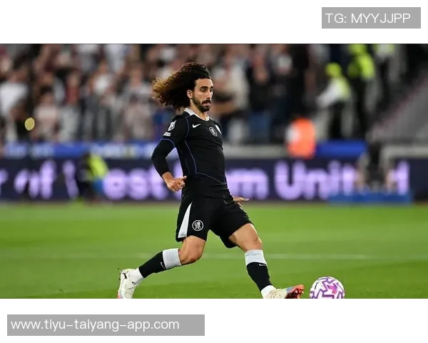 特里分享埃斯特旺精彩瞬间库库雷利亚助攻令人惊艳 特里分享埃斯特旺精彩瞬间库库雷利亚助攻令人惊艳